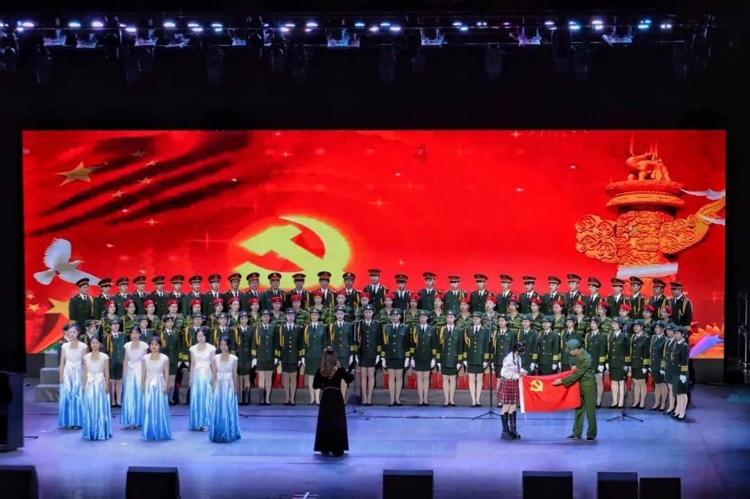 杀出重围人类分裂